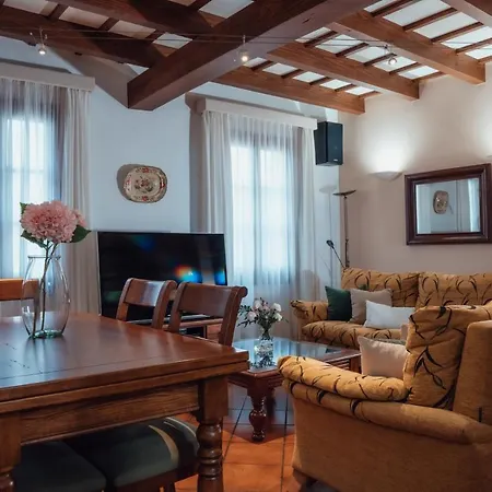 Casa Menurka-santa Clara بيت للعطل ثيوداديلا