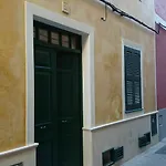 Casa Menurka-santa Clara *